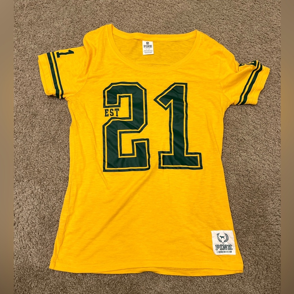 PINK Green Bay Packers tee